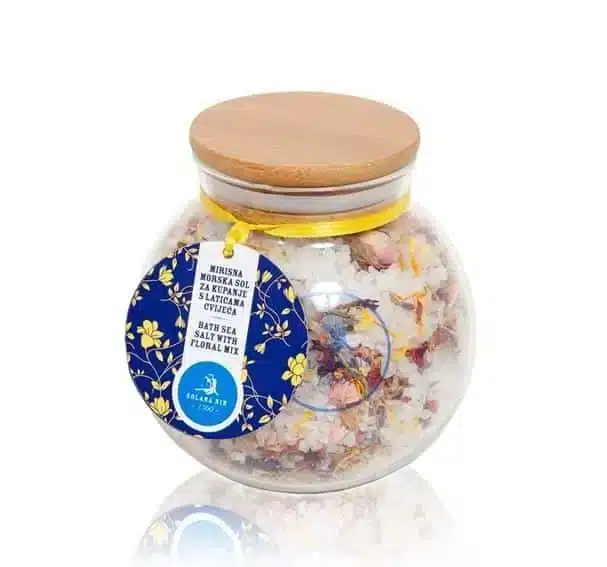 Bade- und Peelingsalz mit Rosenknospen, 500gr für ein entspannendes und pflegendes Bad