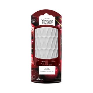 Yankee Candle Electric Base Organic mit Nachfüllung Black Cherry in der Verpackung